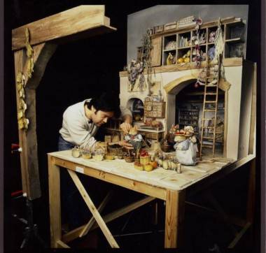Photo: Courtesy of Paul Couvella. Still from 'Brambly Hedge (Cosgrove Hall Films/HIT Entertainment). Sometimes an animator has to bring things to life that arent just human. Animating mice, as Paul is doing here draws on years of experience and observation.